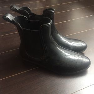 London Fog short rain boots - GUC - size 7.5